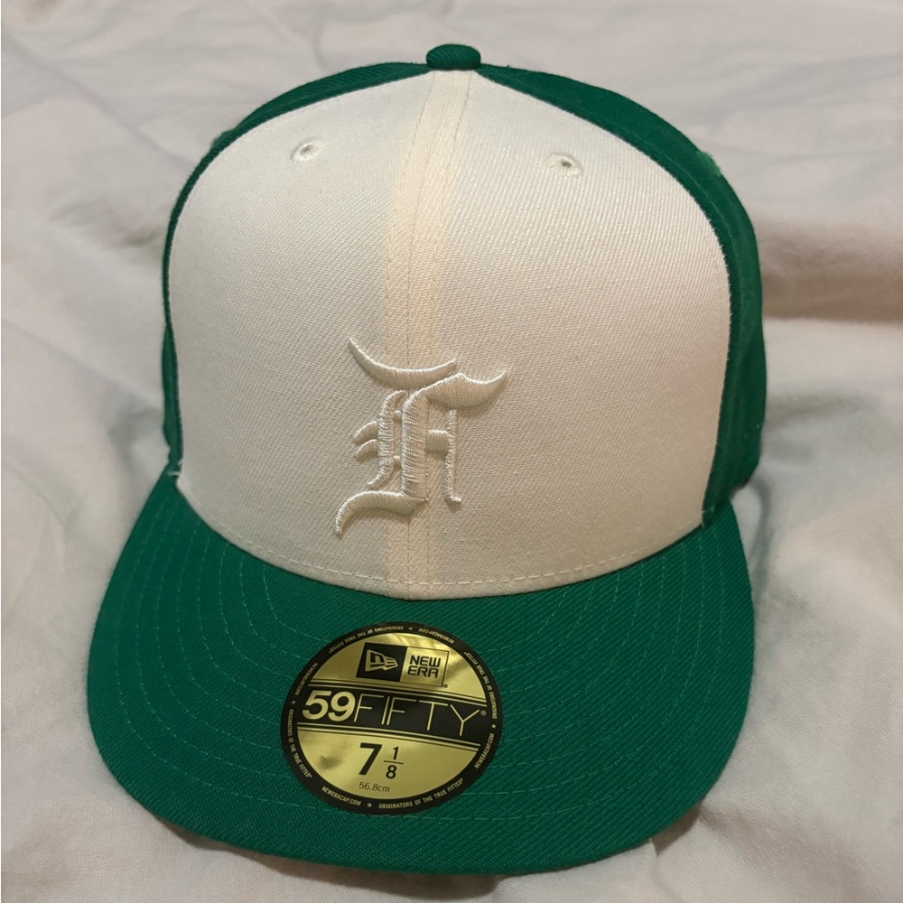 New Era x Fear of God Essentials Trucker Fitted Hat - Cream/Green - 7 1/8